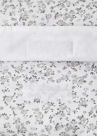 Children’s cotton portable changing table with mini-flower print