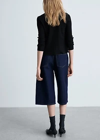 V-neck knitted cardigan