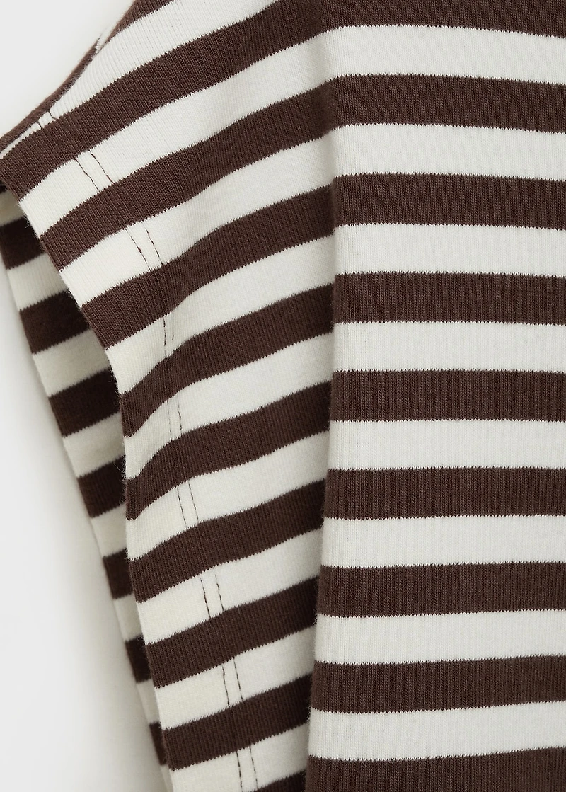 Striped short-sleeved t-shirt