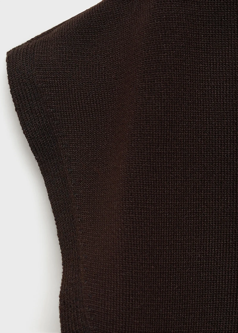 Short-sleeved fine-knit sweater