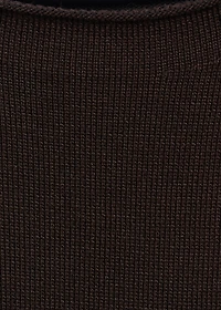 Short-sleeved fine-knit sweater