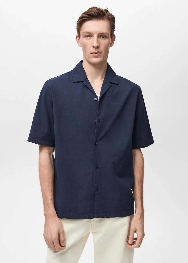 Textured shirt with bowling collar