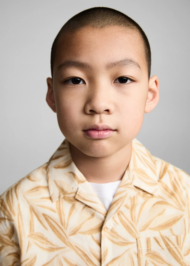 Short sleeved cotton shirt