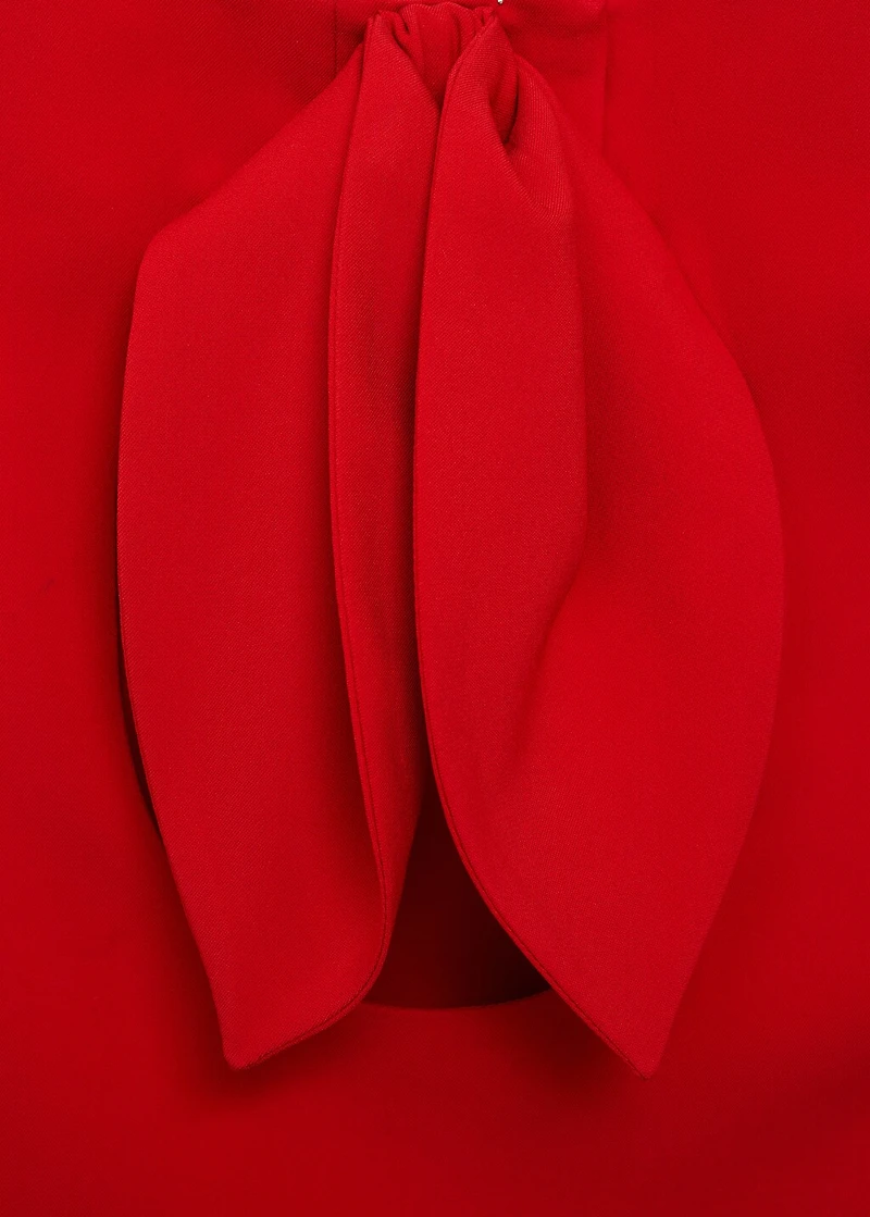 Crop top with bow on the back