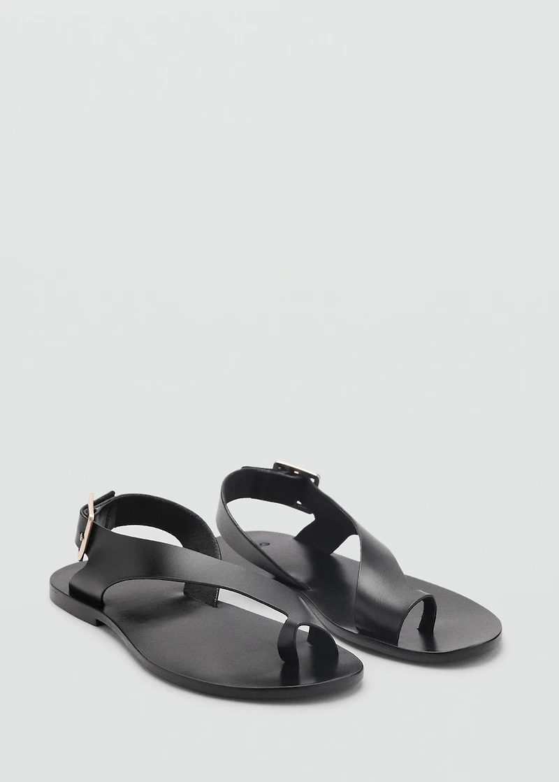 Leather sandals with cross strap