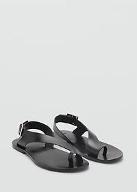Leather sandals with cross strap