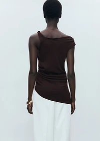 Asymmetrical fine-knit top