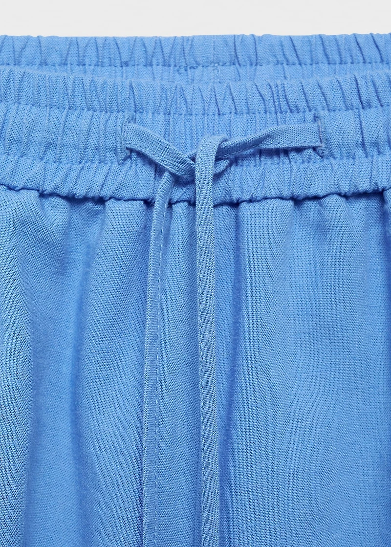 Linen shorts with drawstring
