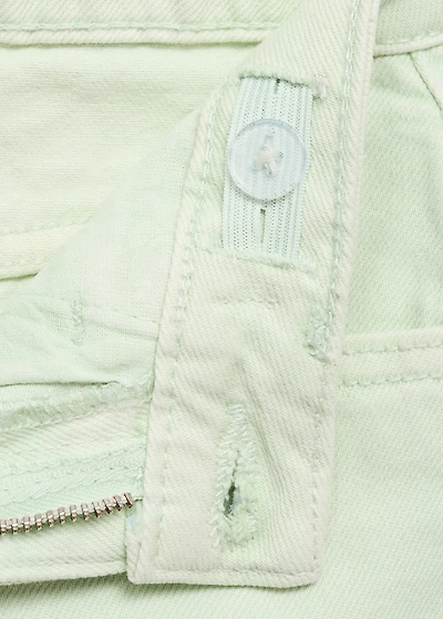 Denim shorts with frayed hem