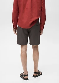 Straight fluid bermuda shorts