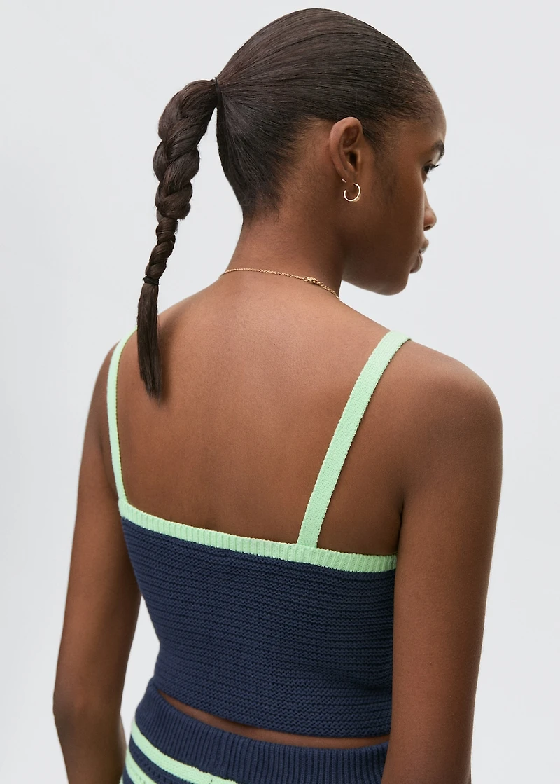 Contrasting crochet top