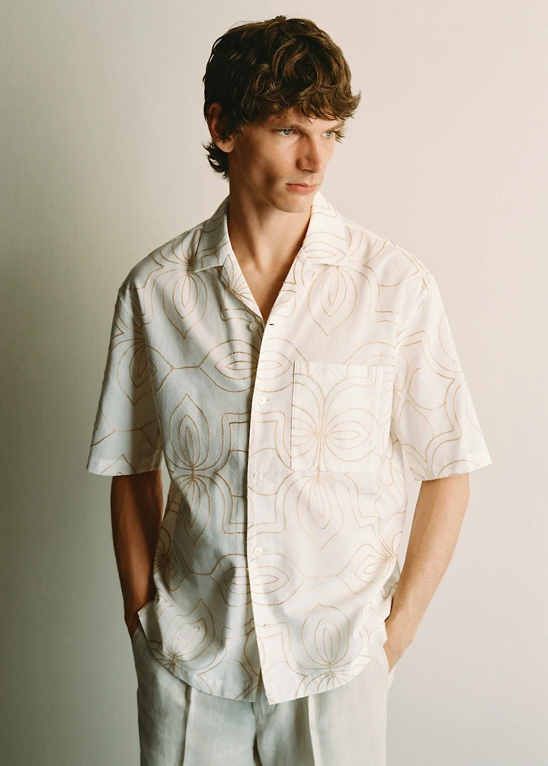 Shirt with embroidered bowling collar