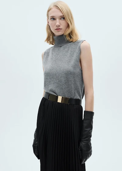 Straight pleated skirt