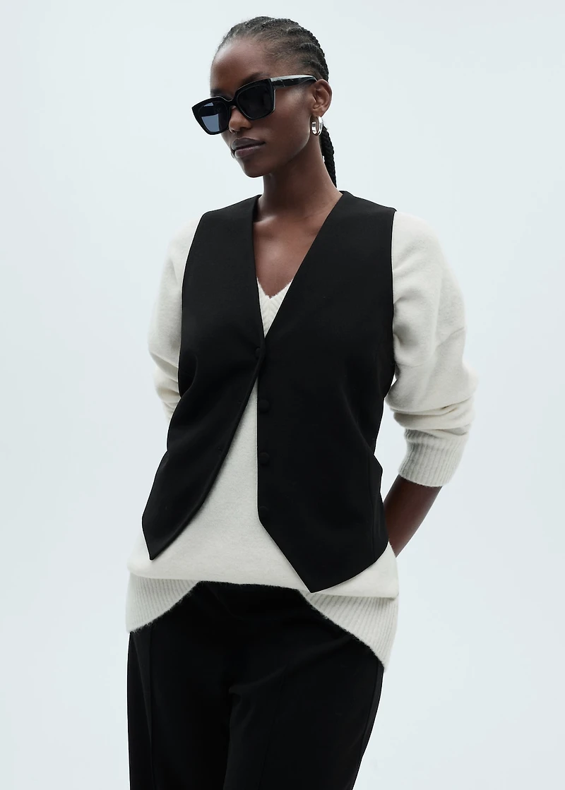 Suit vest with buttons