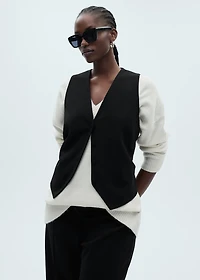 Suit vest with buttons