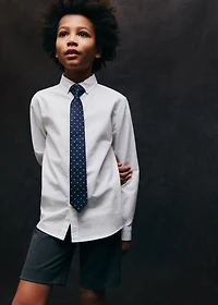Polka-dot patterned tie