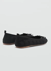 Embroidered ballet flats with bow