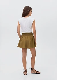 Short skirt with embroidered waist