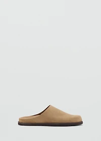 Suede leather clogs