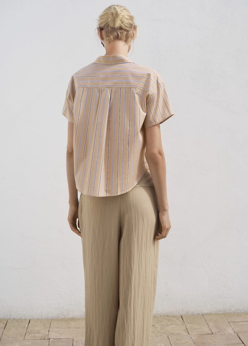 Short sleeve striped shirt