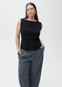 Boat-neck knitted top