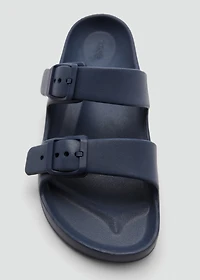 Flip-flops with buckle straps