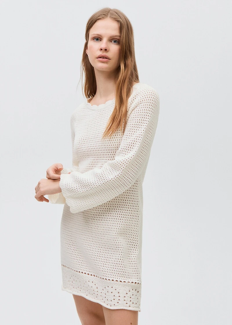 Knitted dress with lace pattern