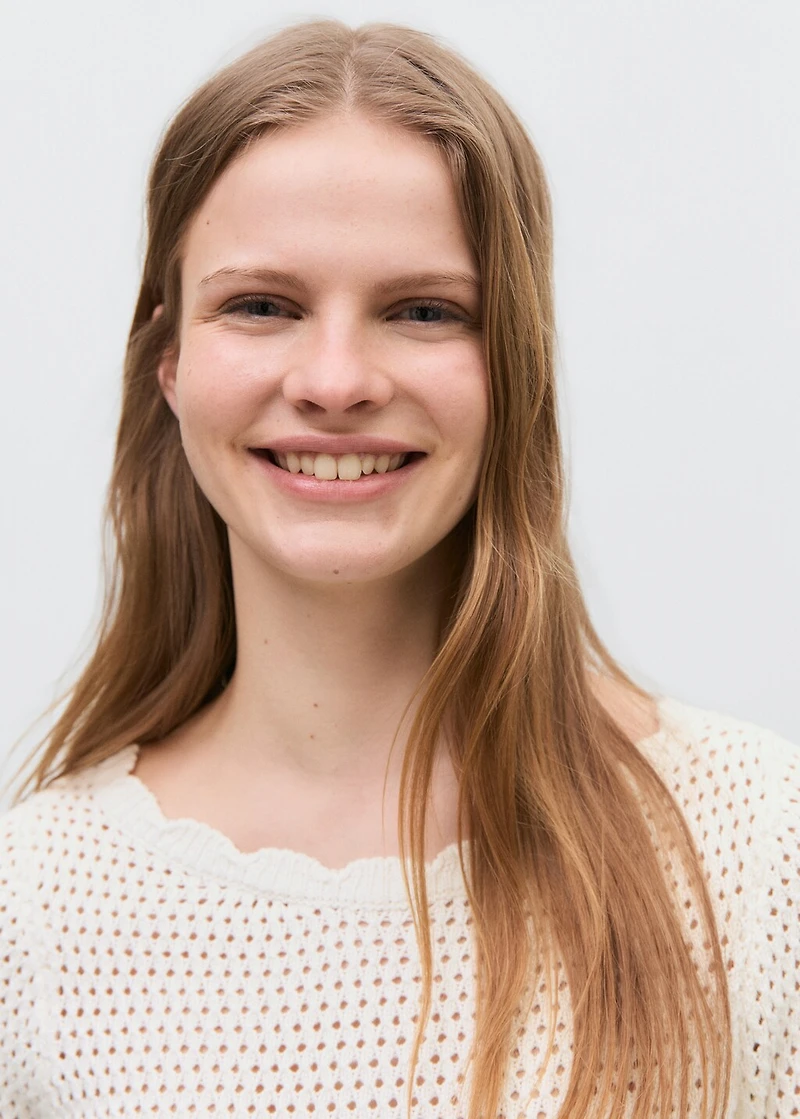 Knitted dress with lace pattern