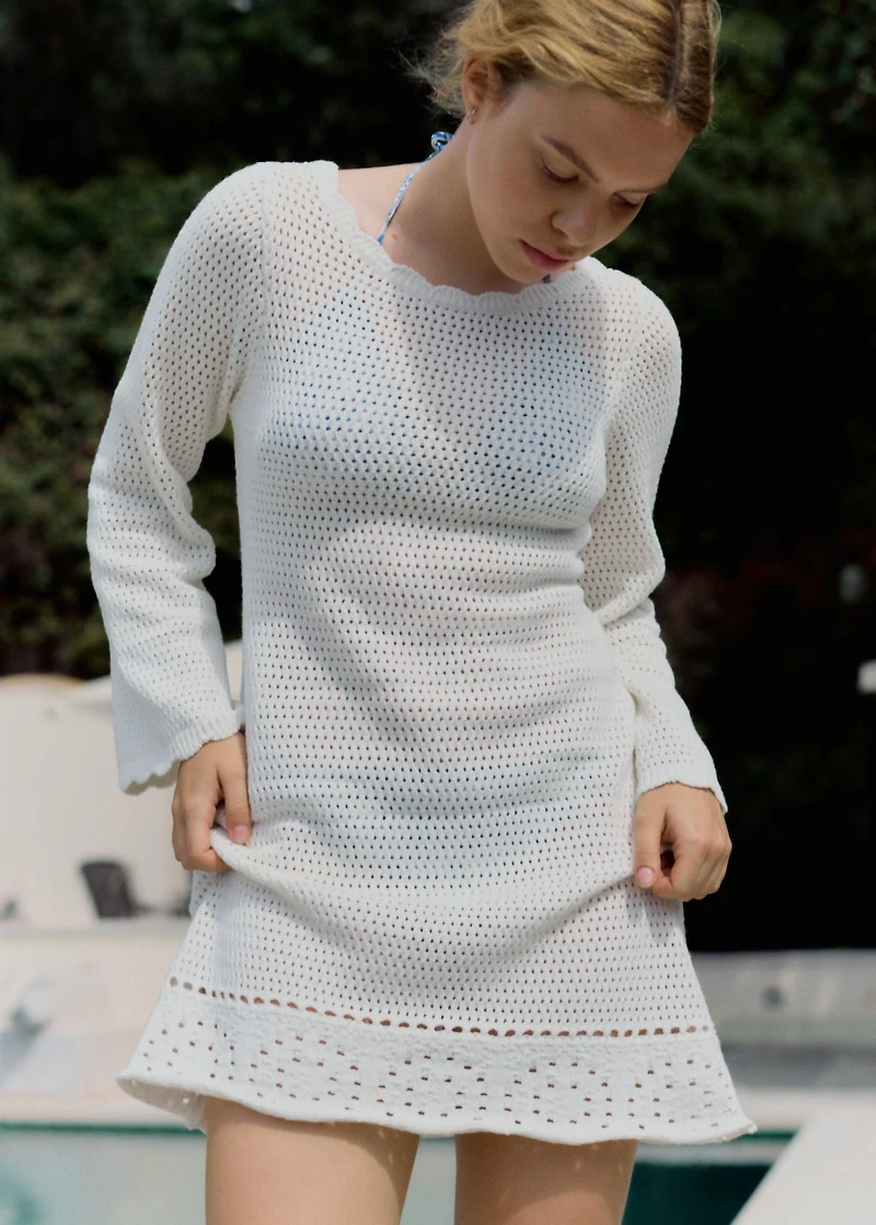 Knitted dress with lace pattern