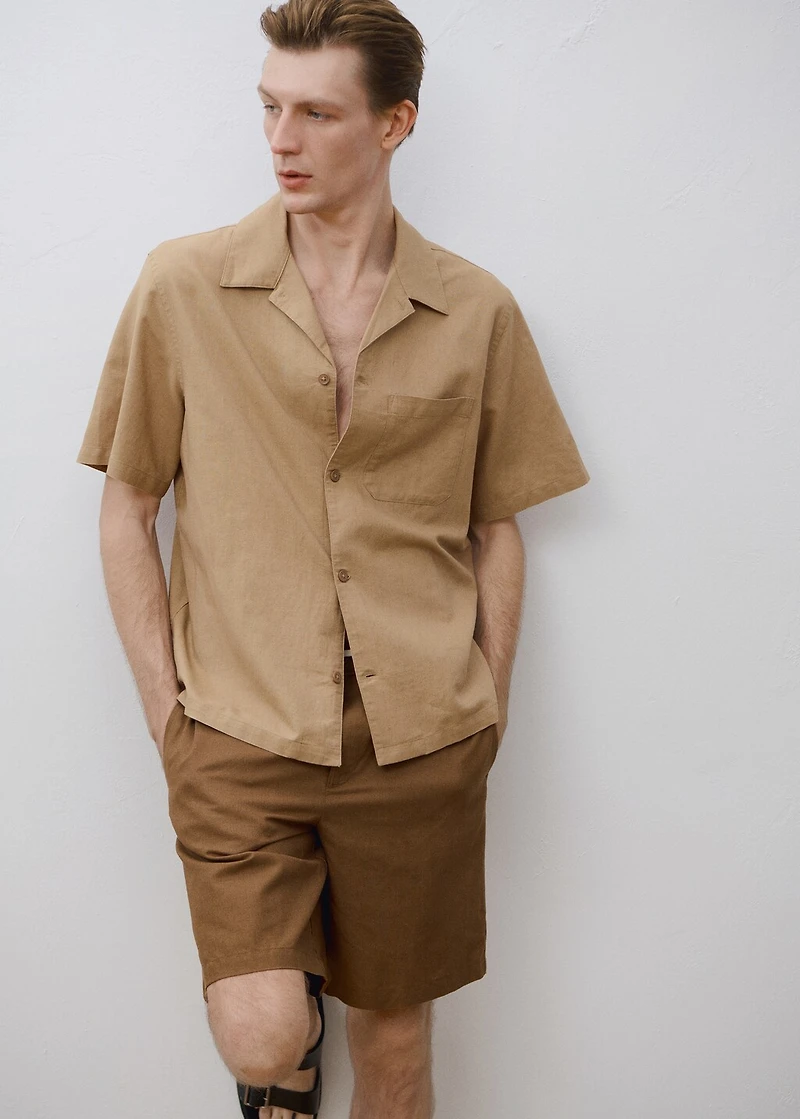 Linen shirt with bowling collar and pocket