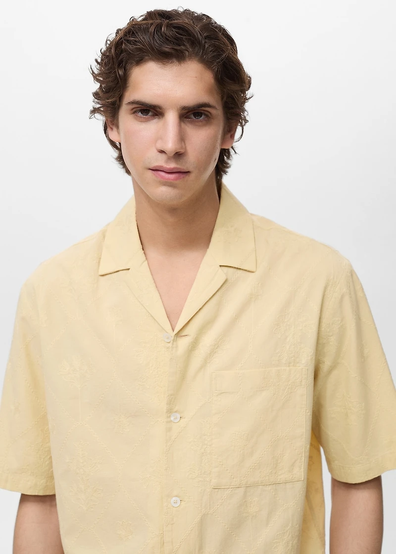 Shirt with embroidered bowling collar
