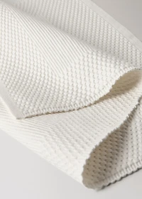 Cotton placemats with geometric pattern