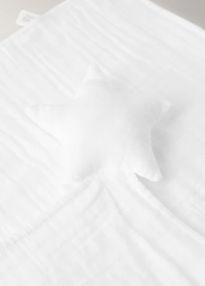 Cotton gauze baby comforter with star design