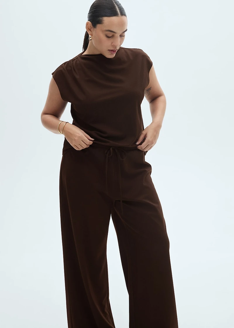 Wide leg pants with elastic waist