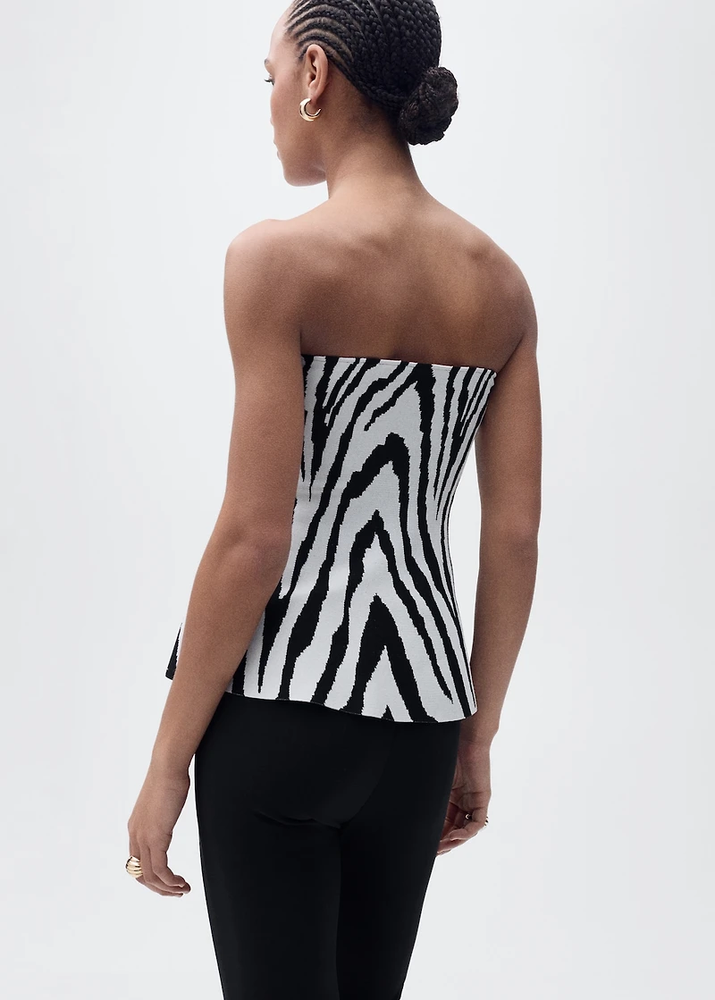 Strapless knitted top