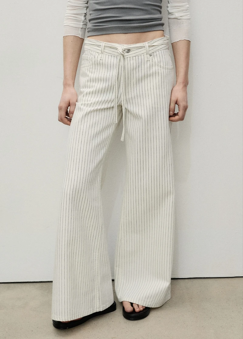 Wide leg jeans with stripes and belt