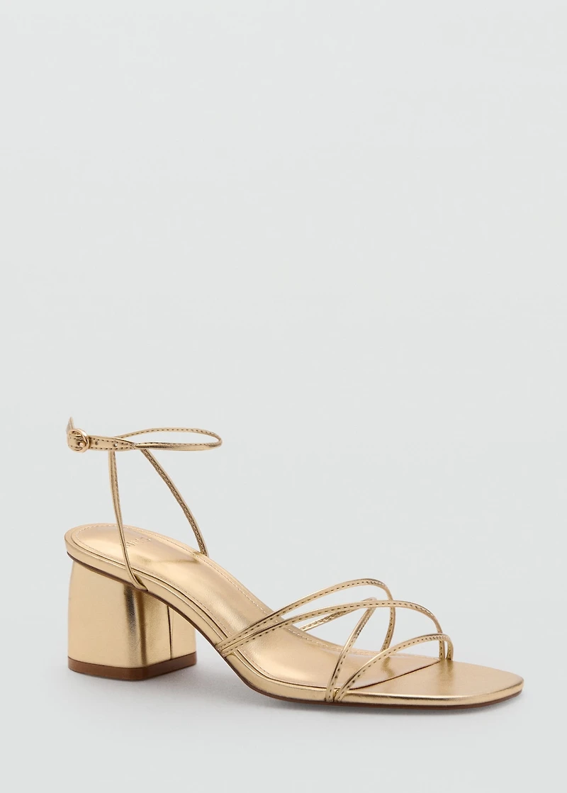 Crossed strap heeled sandal