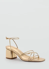 Crossed strap heeled sandal