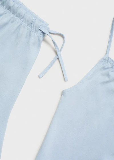 Pajamas with embroidered details