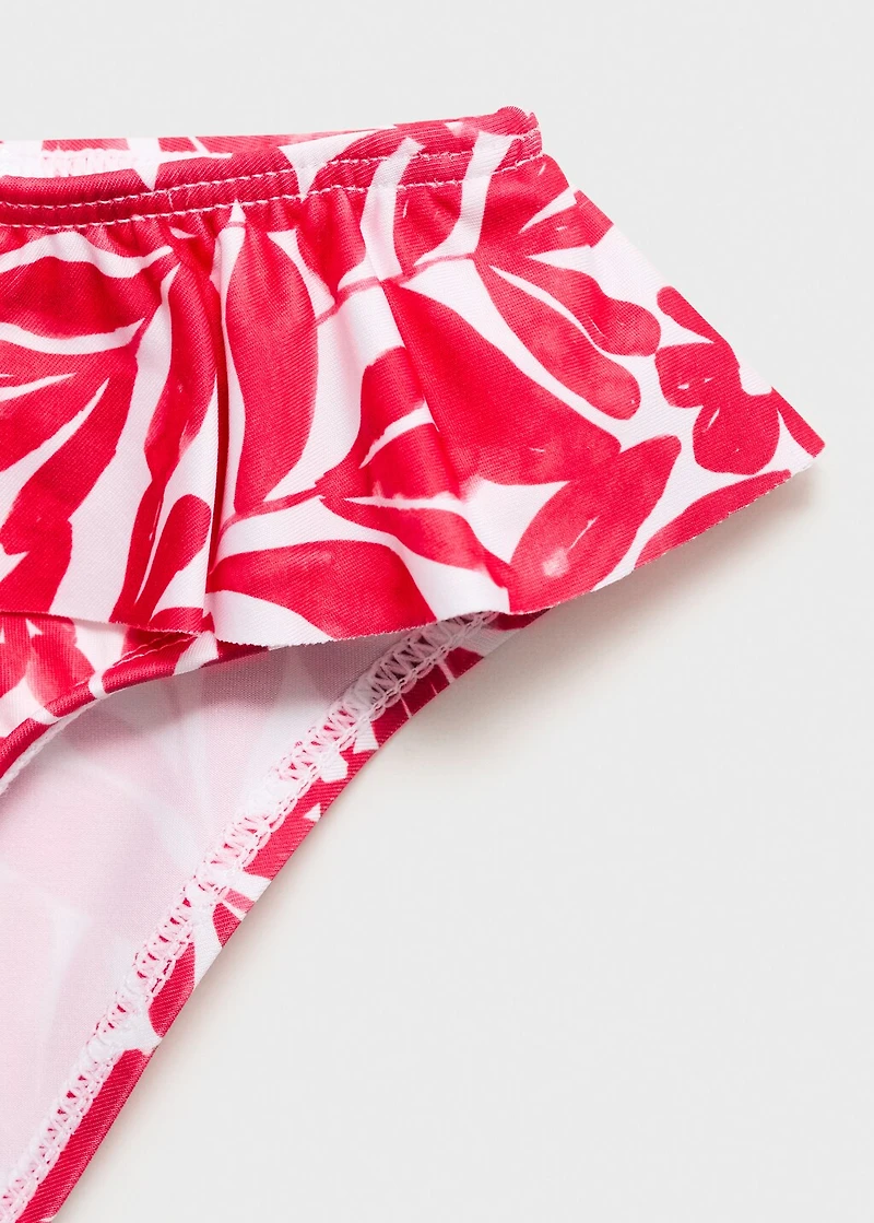 Bikini bottoms with ruffles