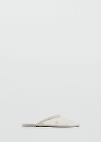 Embroidered mesh shoes