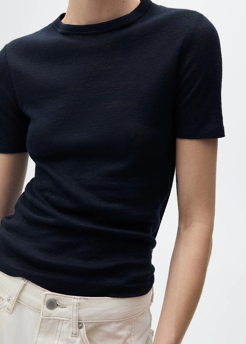 Fitted linen t-shirt