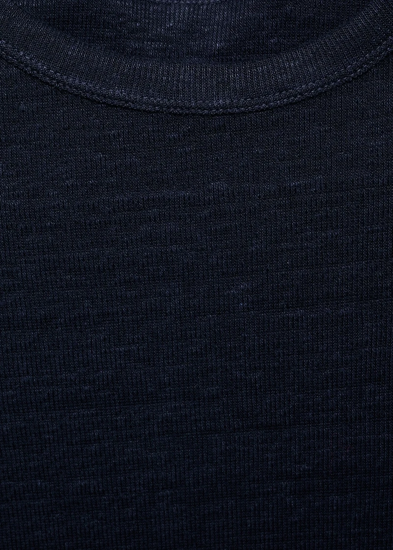 Fitted linen t-shirt
