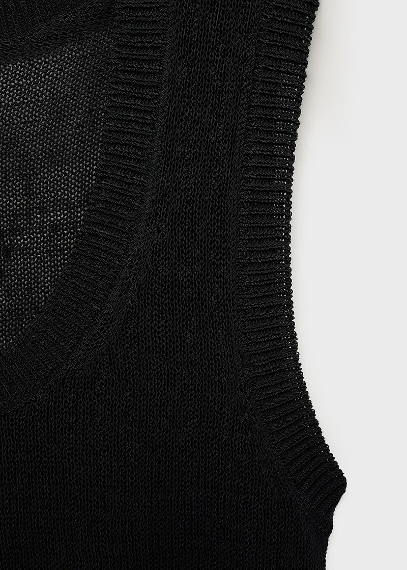 Low-neck knitted top