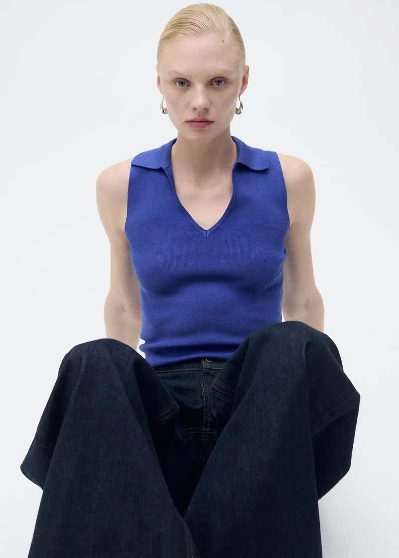 Polo-neck knitted top