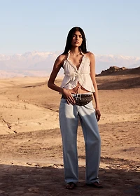 Top with bow closure