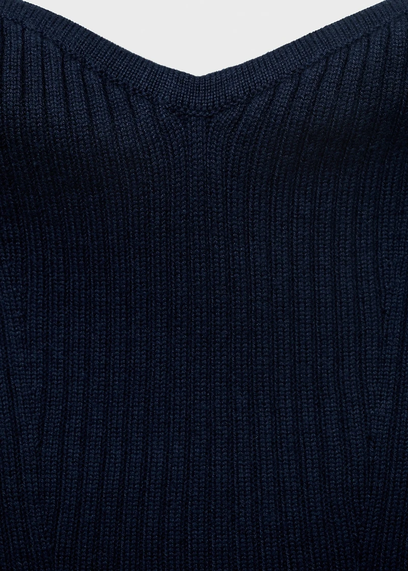 Strapless knitted top