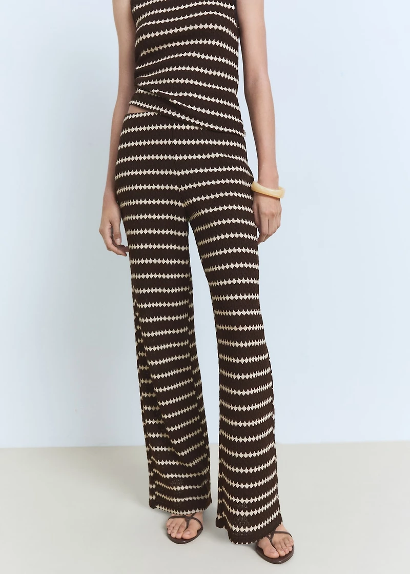 Knitted pants with geometric print