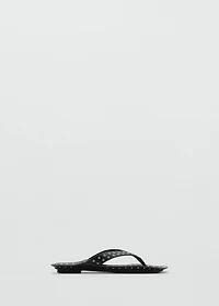 Leather sandals with eyelets