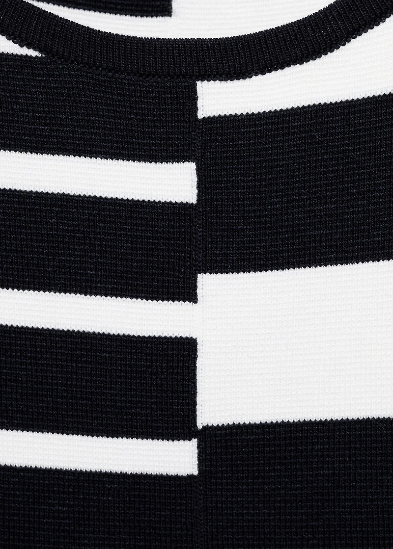 Knitted dress with combined stripes
